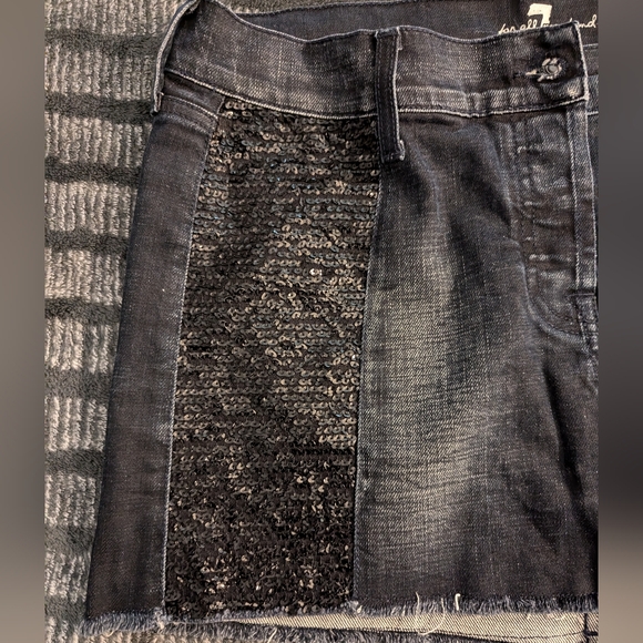 Cute Mini Skirt. Size 31. Jean skirt. - Picture 4 of 10